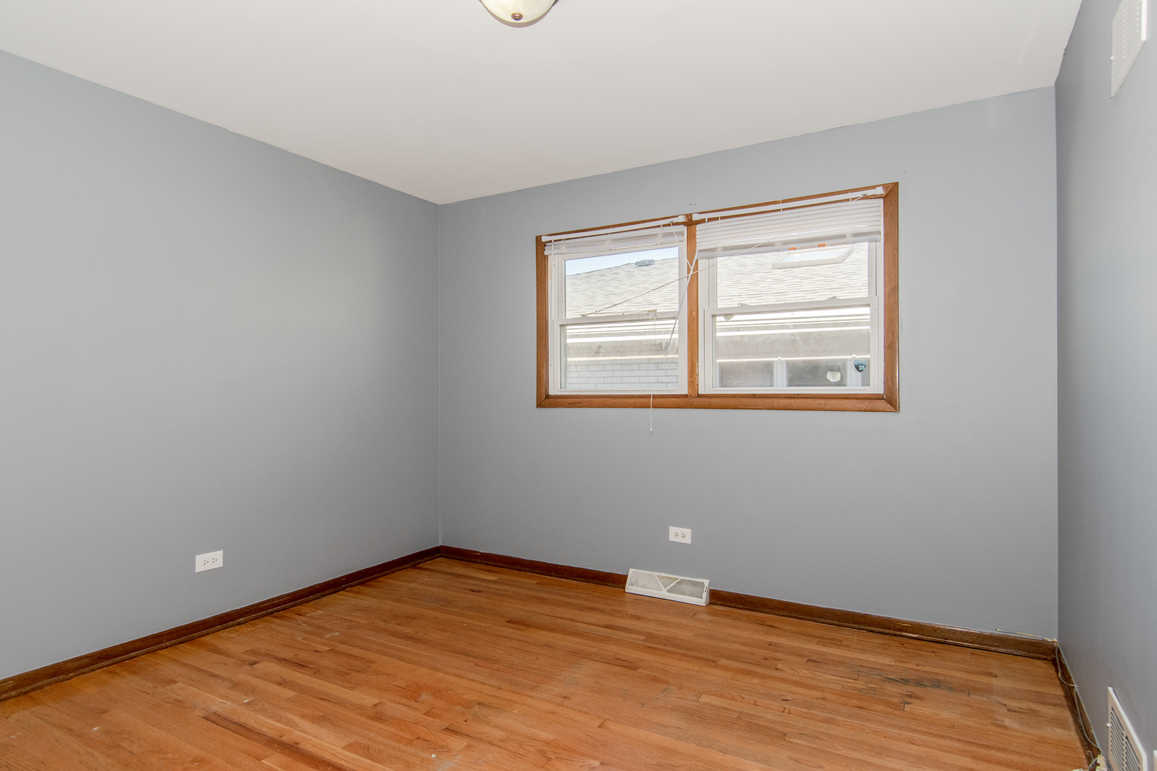 295 Saginaw Avenue, Calumet City, IL 60409