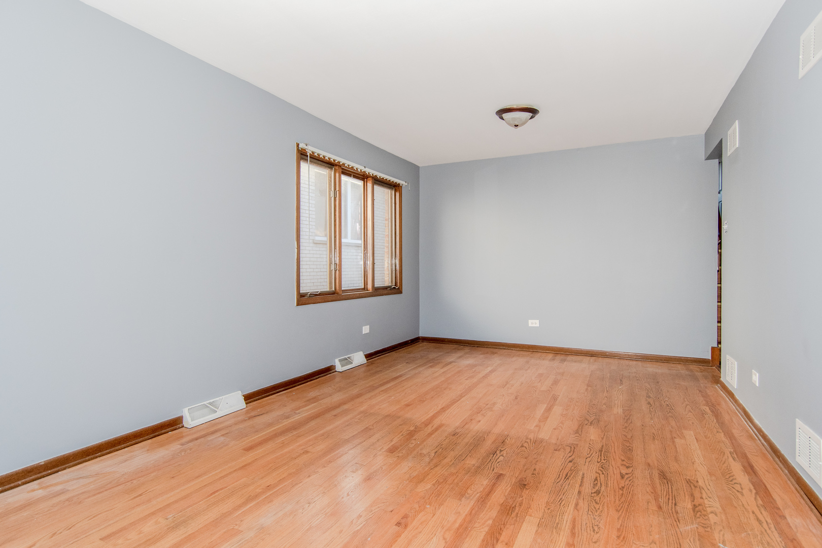 295 Saginaw Avenue, Calumet City, IL 60409