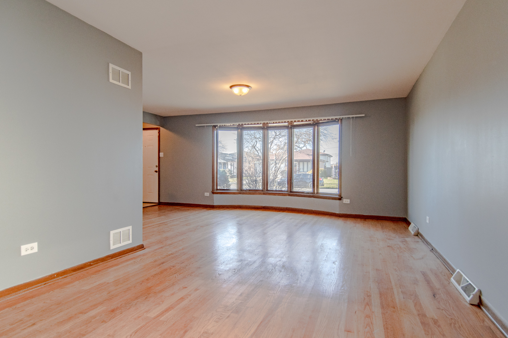 295 Saginaw Avenue, Calumet City, IL 60409