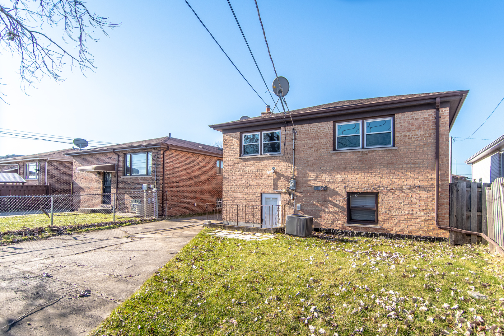 295 Saginaw Avenue, Calumet City, IL 60409