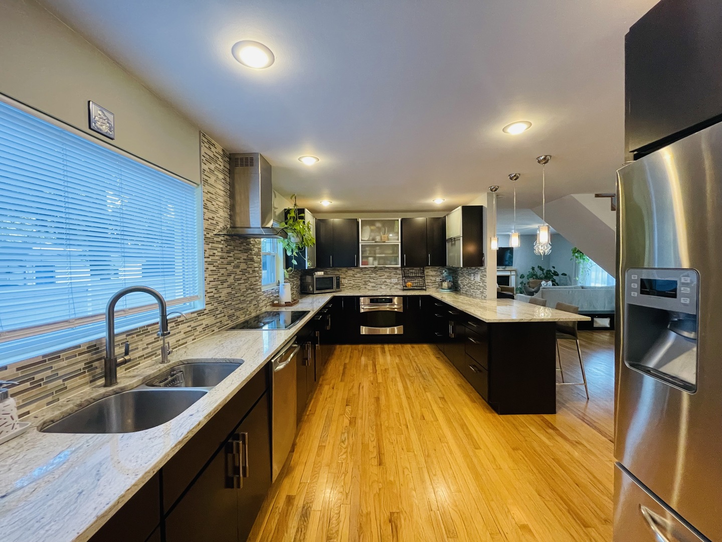 43 E Armitage Avenue, Addison, IL 60101