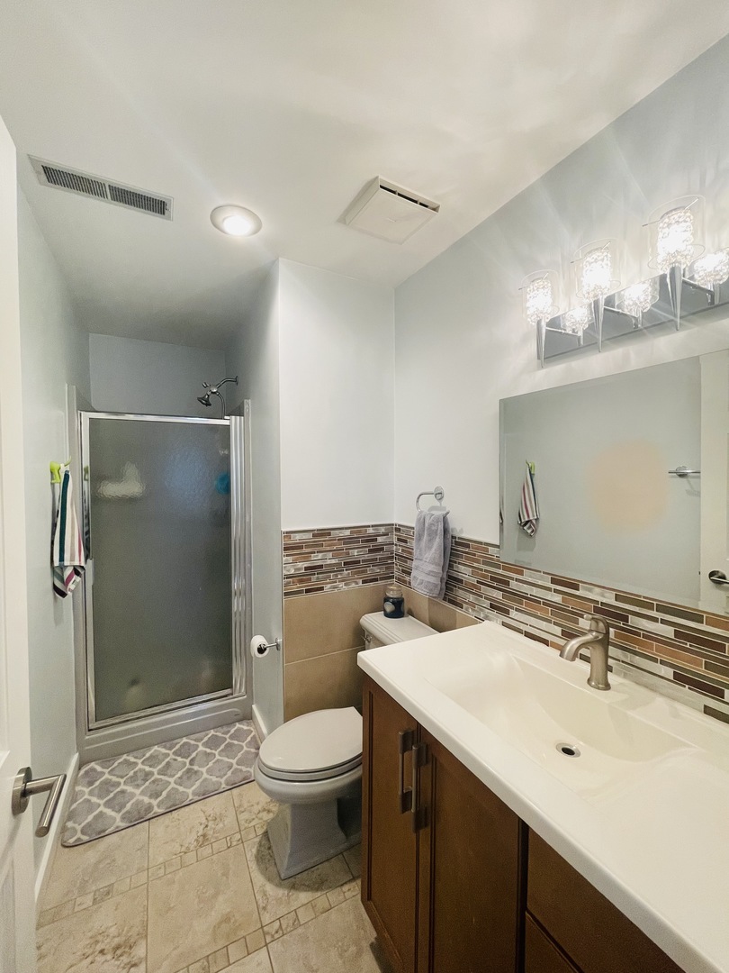 43 E Armitage Avenue, Addison, IL 60101