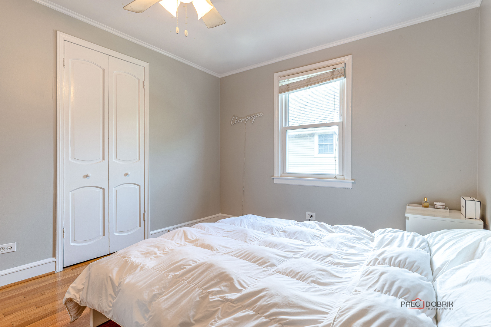 105 S I Oka Avenue, Mount Prospect, IL 60056