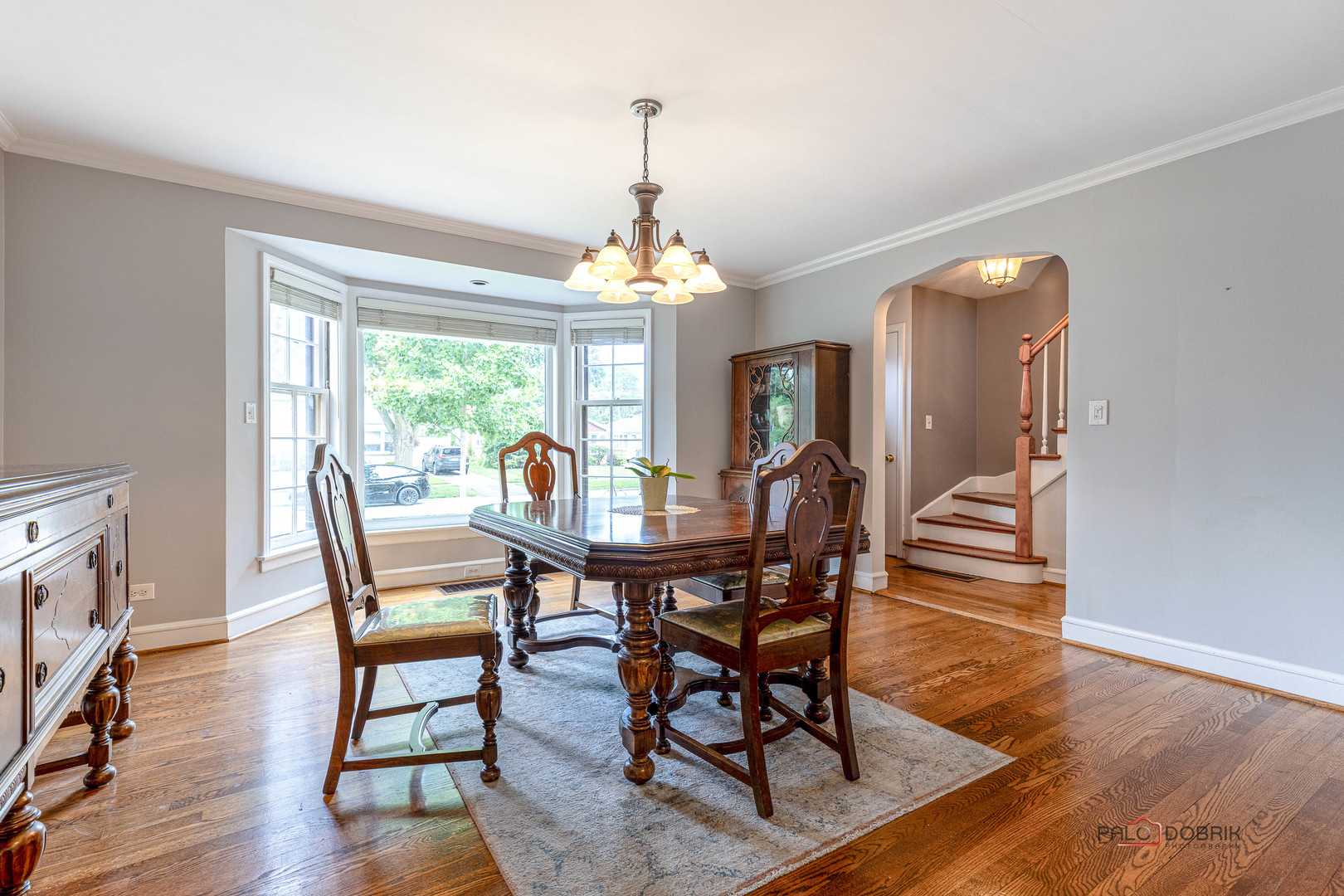 105 S I Oka Avenue, Mount Prospect, IL 60056