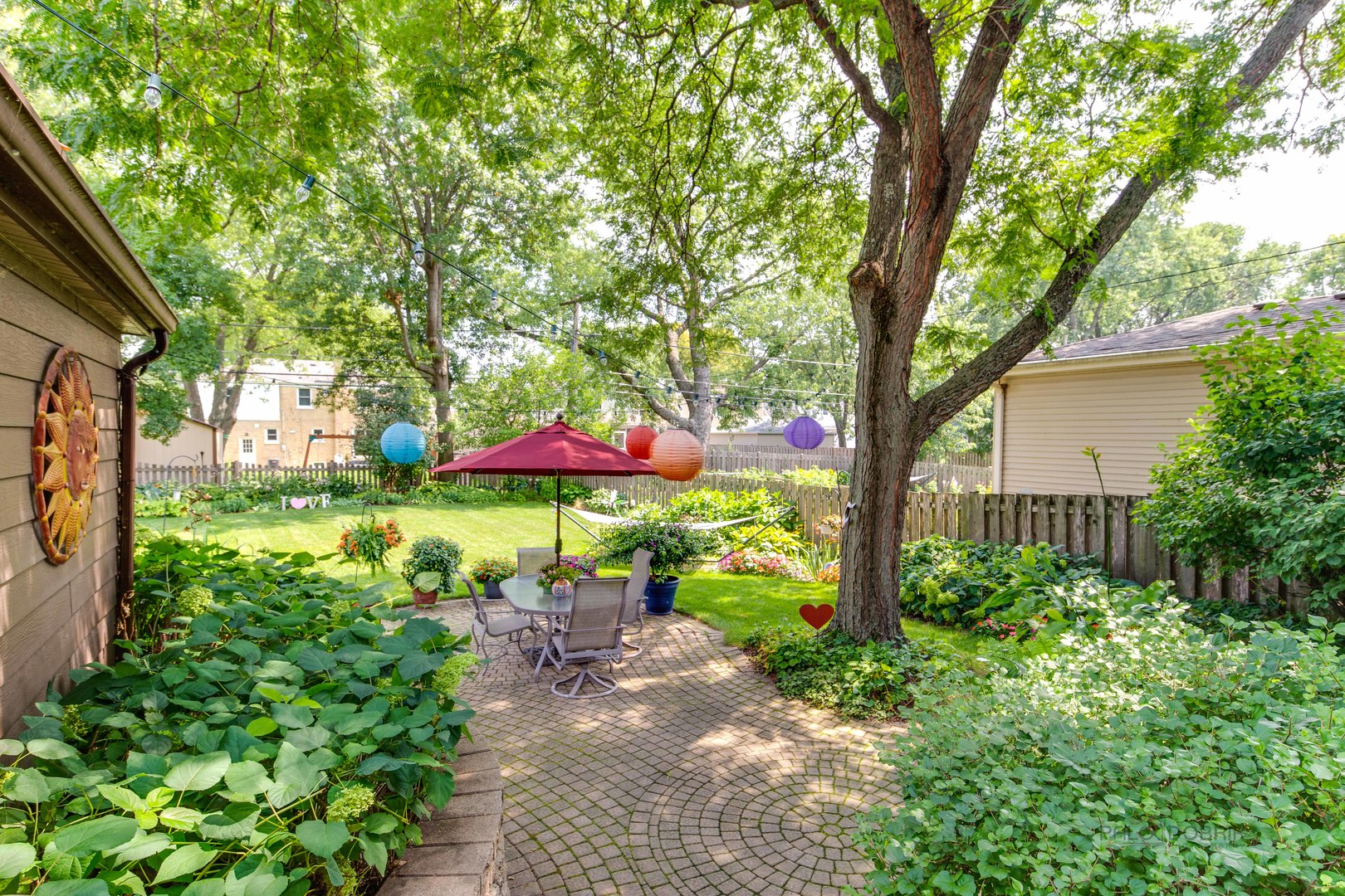 105 S I Oka Avenue, Mount Prospect, IL 60056