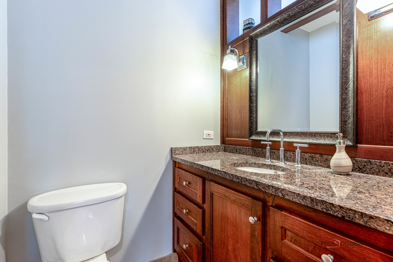 105 S I Oka Avenue, Mount Prospect, IL 60056