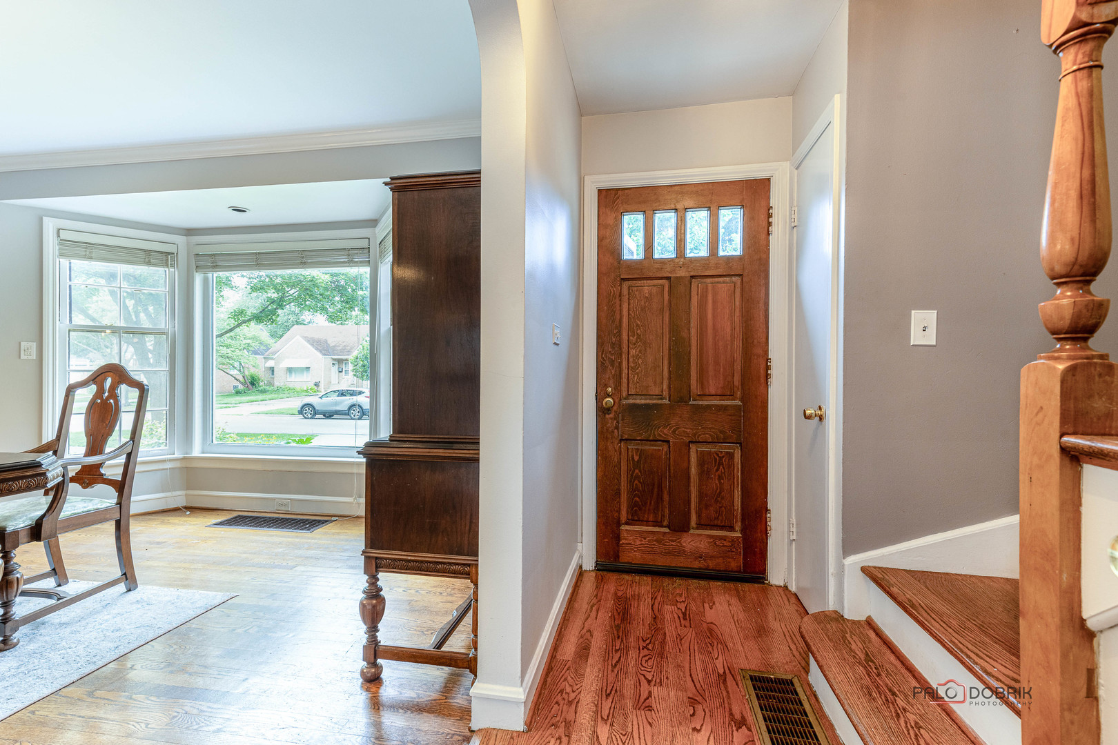 105 S I Oka Avenue, Mount Prospect, IL 60056