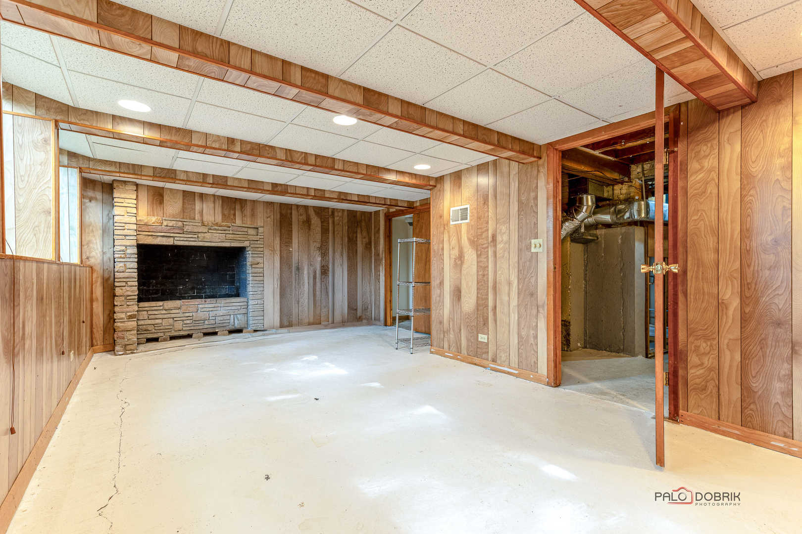 105 S I Oka Avenue, Mount Prospect, IL 60056