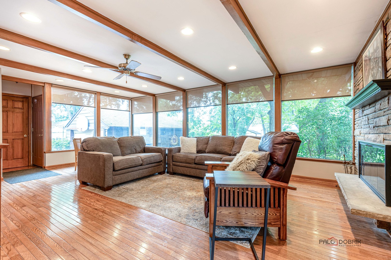 105 S I Oka Avenue, Mount Prospect, IL 60056