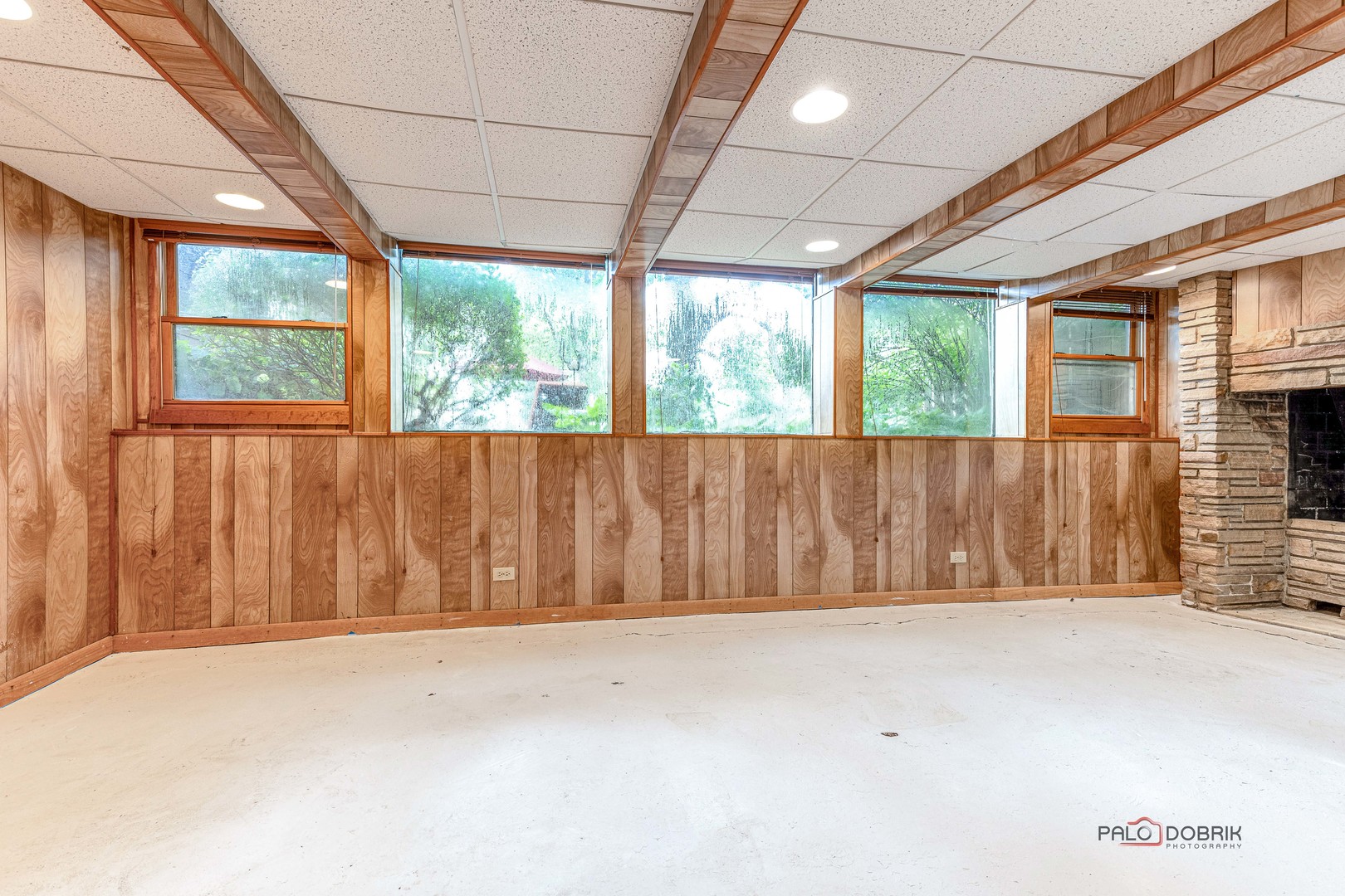105 S I Oka Avenue, Mount Prospect, IL 60056