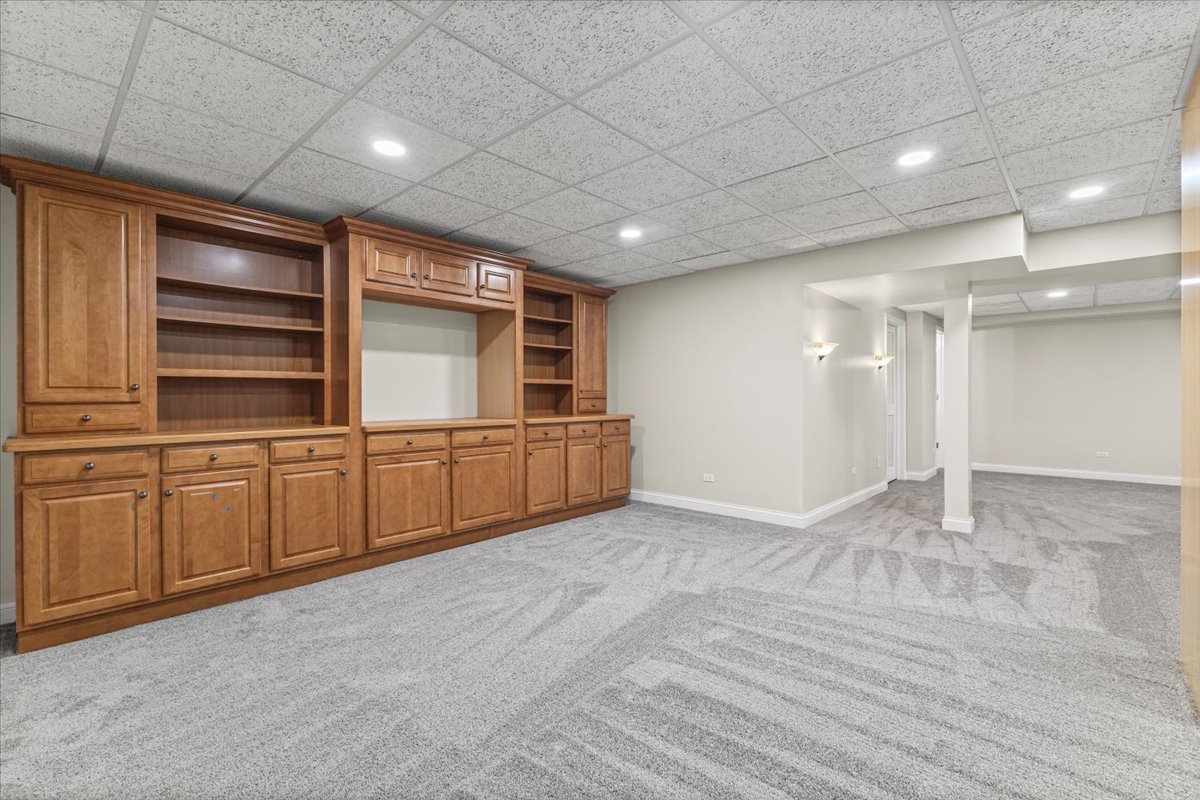 108 Santa Fe Lane, Willow Springs, IL 60480