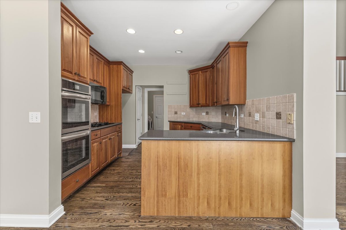 108 Santa Fe Lane, Willow Springs, IL 60480