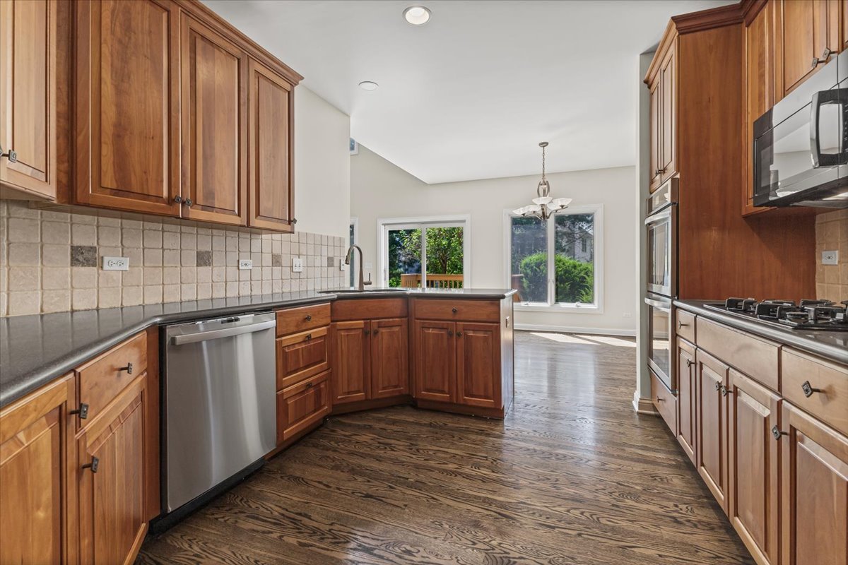 108 Santa Fe Lane, Willow Springs, IL 60480