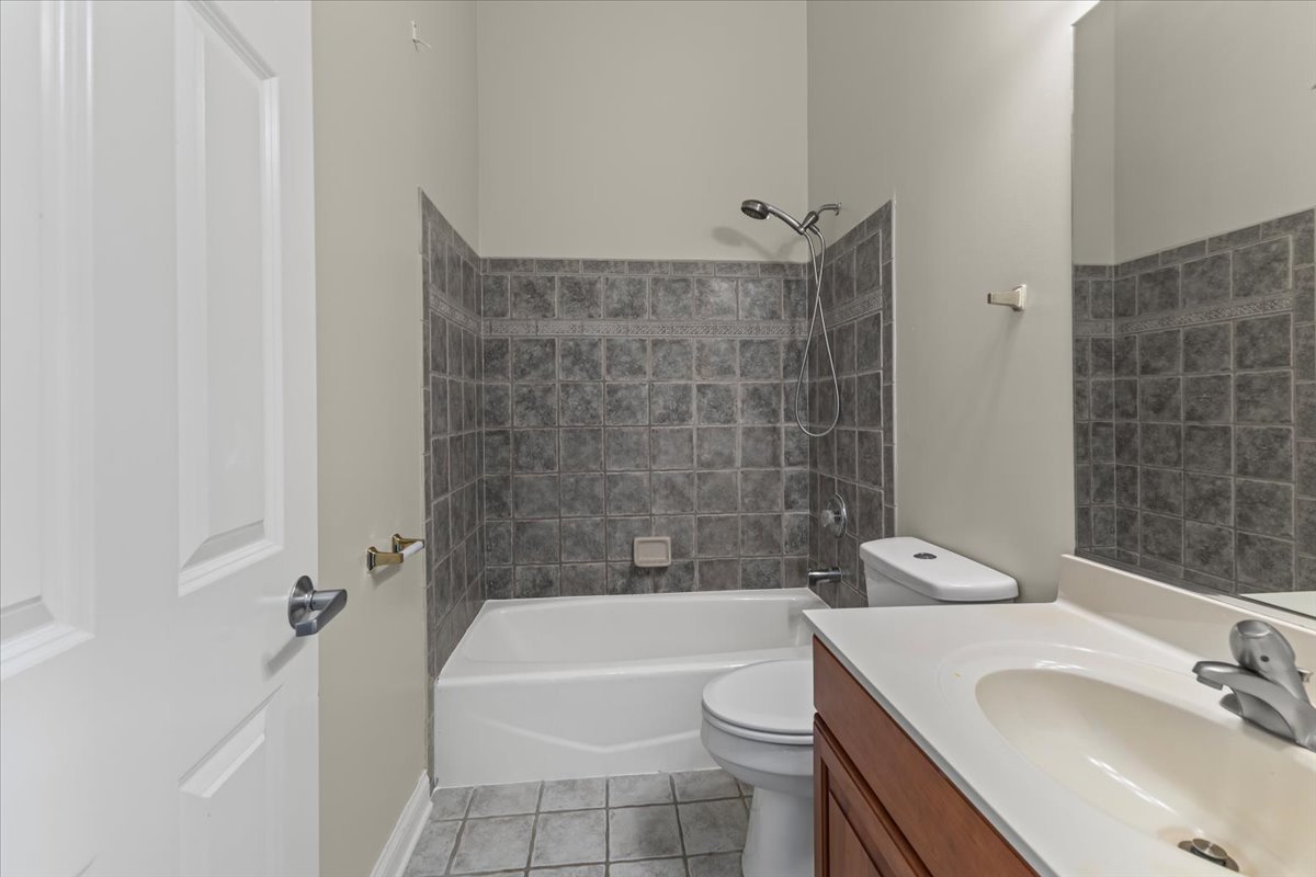 108 Santa Fe Lane, Willow Springs, IL 60480