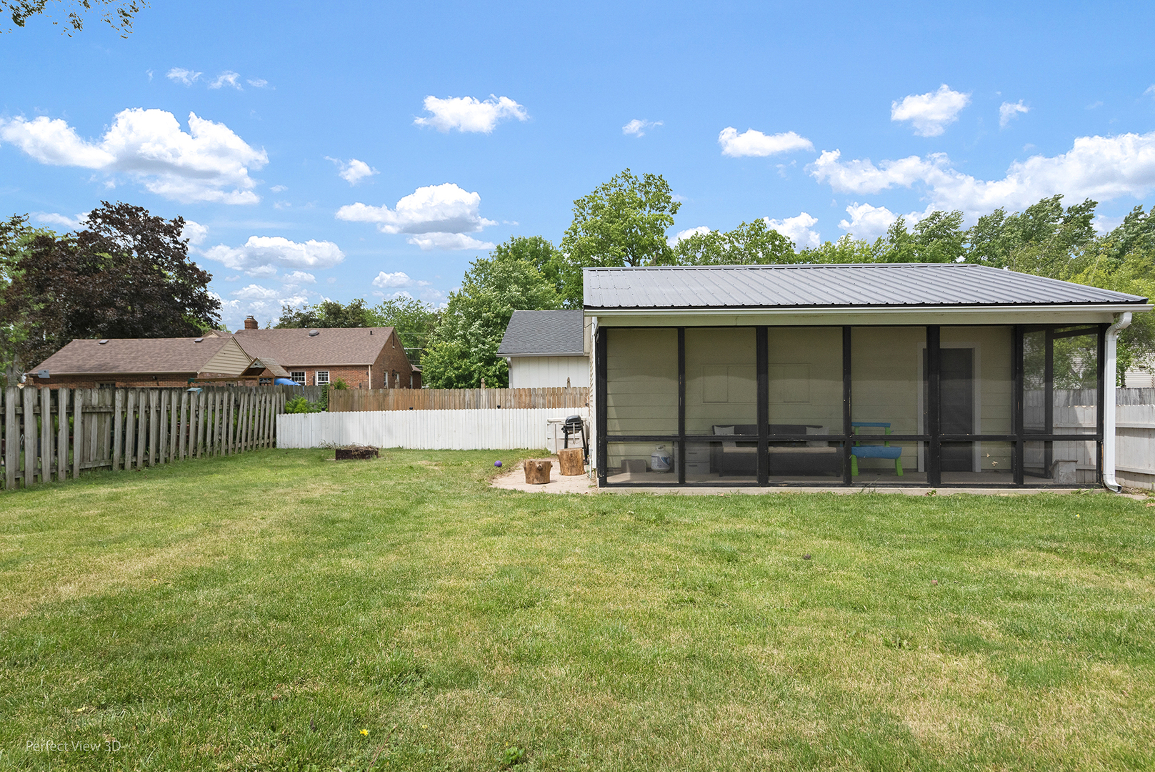 607 S Main Street, Yorkville, IL 60560