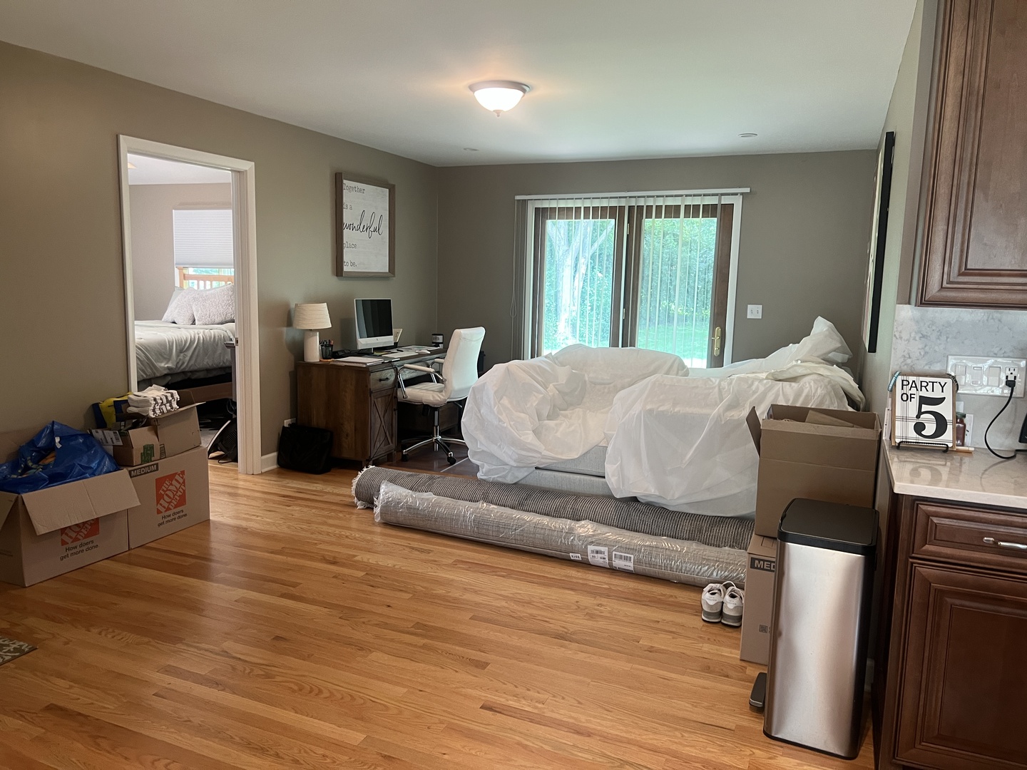 6027 S Lincoln Avenue, Lisle, IL 60532