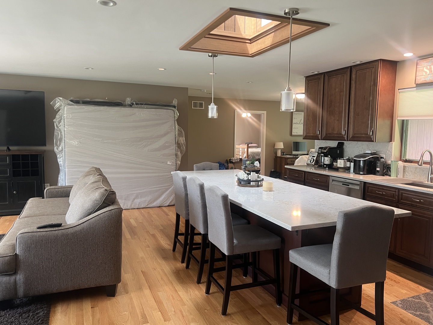 6027 S Lincoln Avenue, Lisle, IL 60532