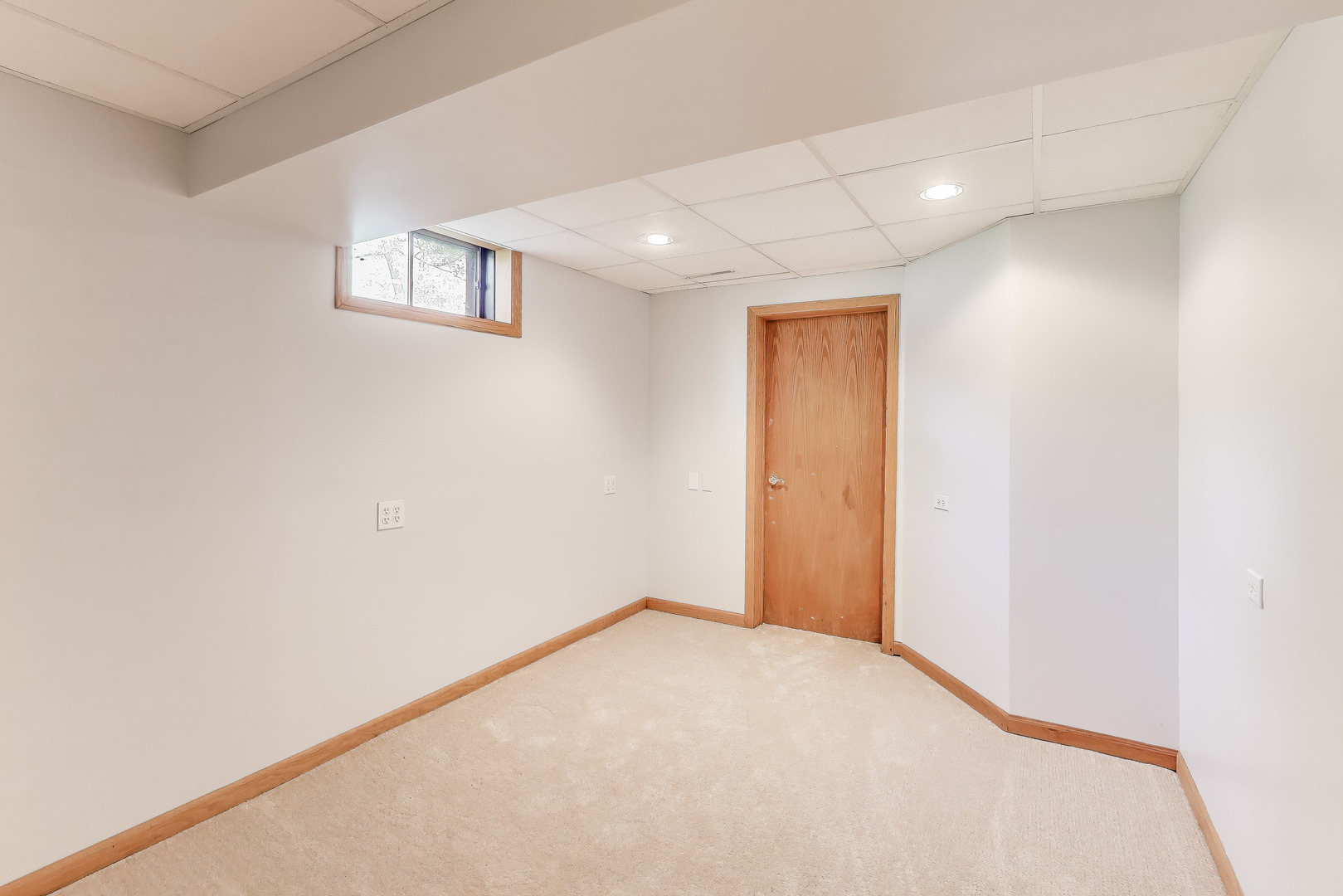 34047 N Gerwal Avenue, Grayslake, IL 60030