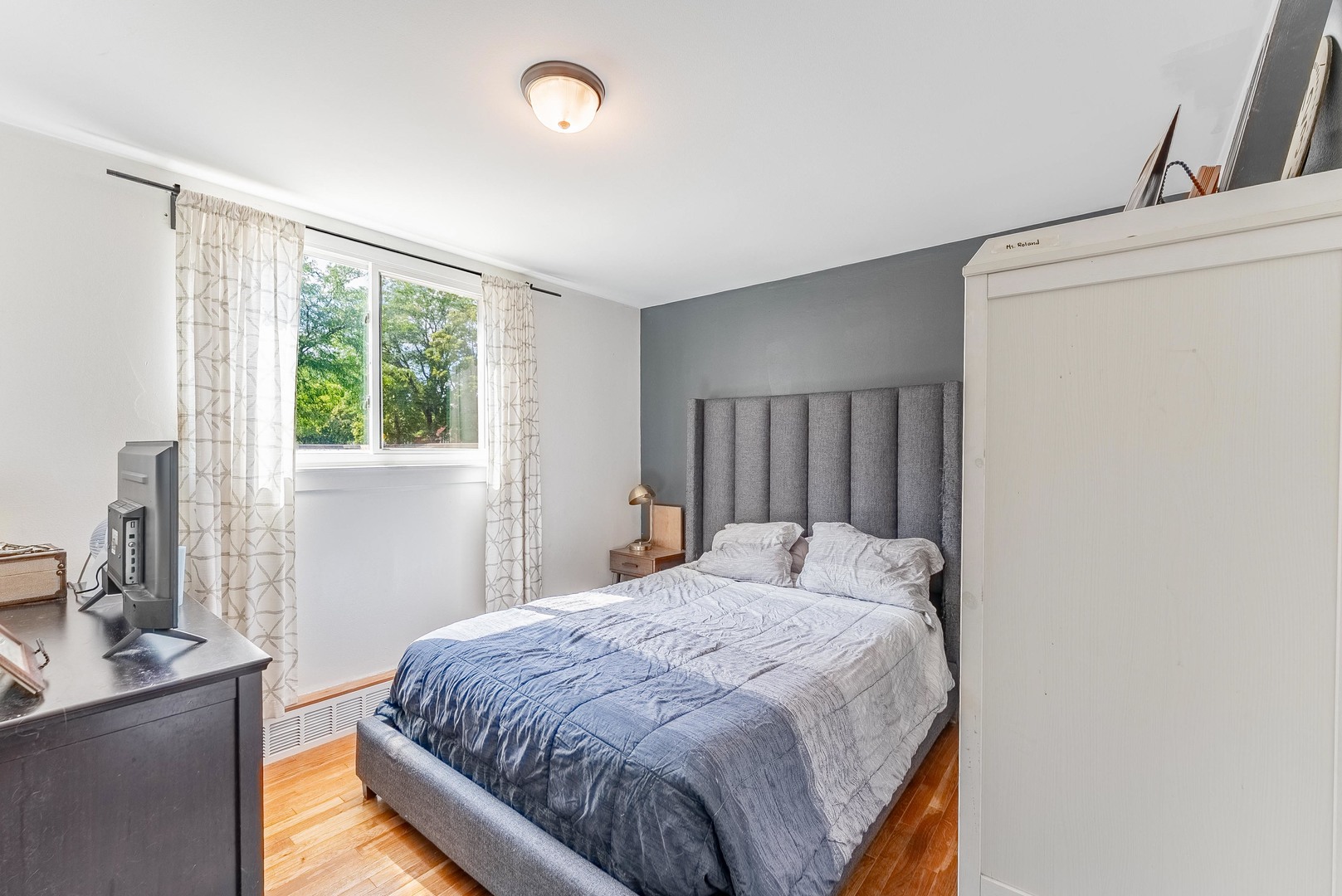 4215 N Lockwood Avenue #6, Chicago, IL 60641