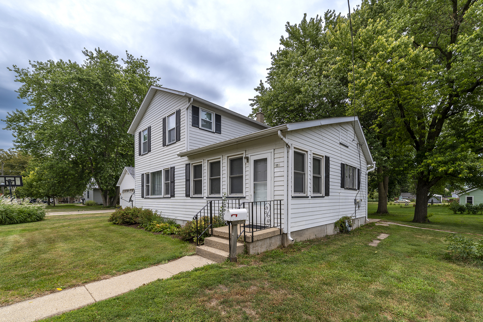 507 First Street, Sandwich, IL 60548