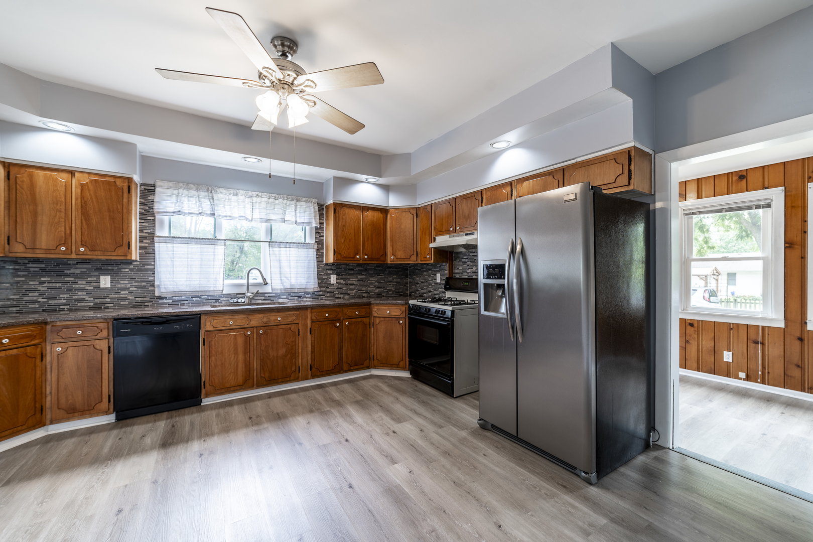 507 First Street, Sandwich, IL 60548