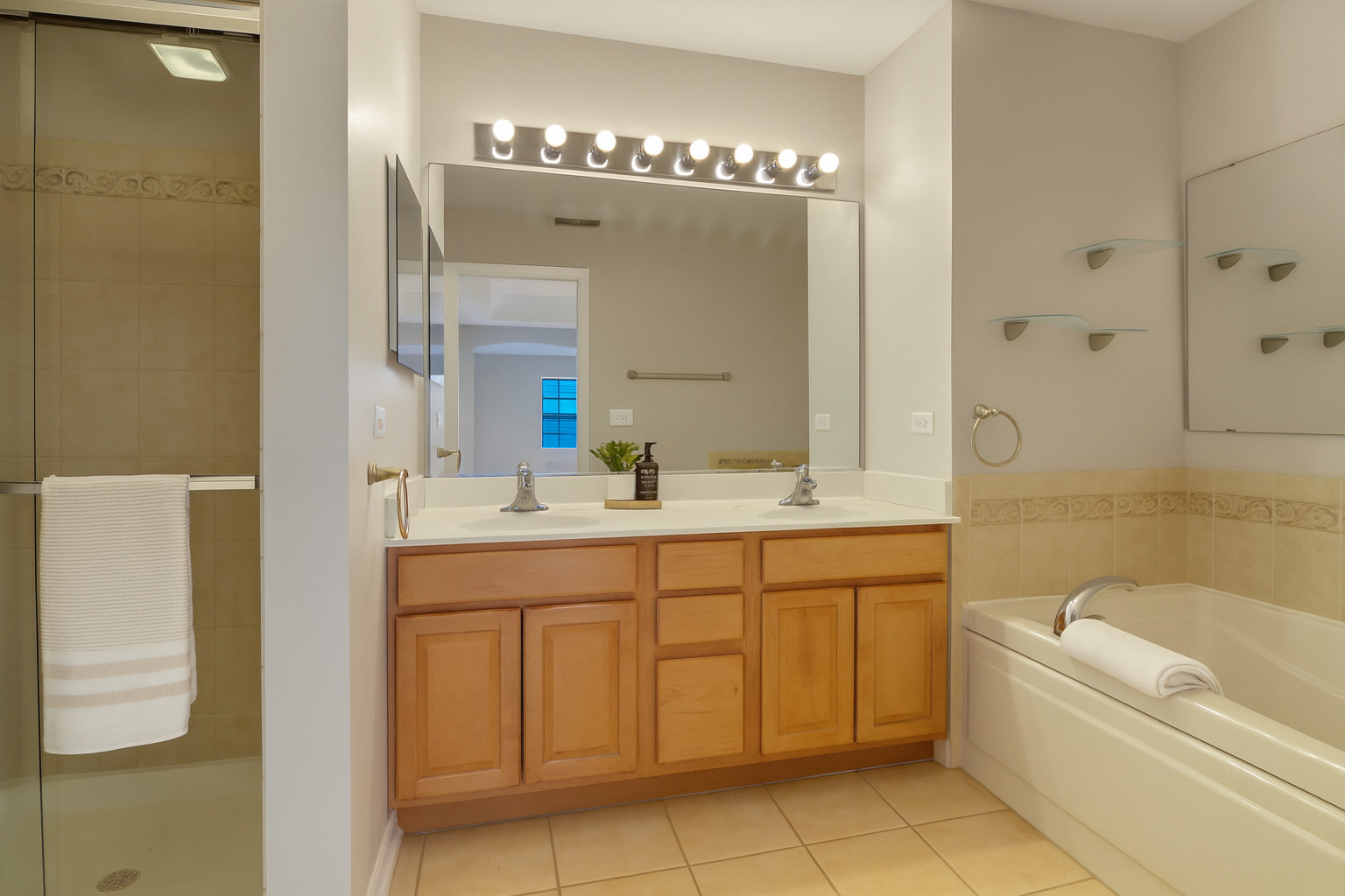 2402 Claremont Lane, Lake In The Hills, IL 60156