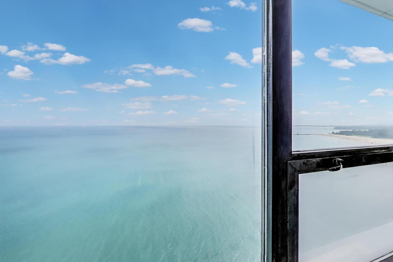 940 W Glenlake Avenue #19C, Chicago, IL 60660
