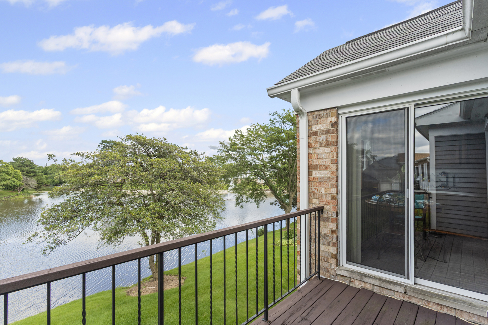 1249 Williams Port Drive #24-C, Westmont, IL 60559