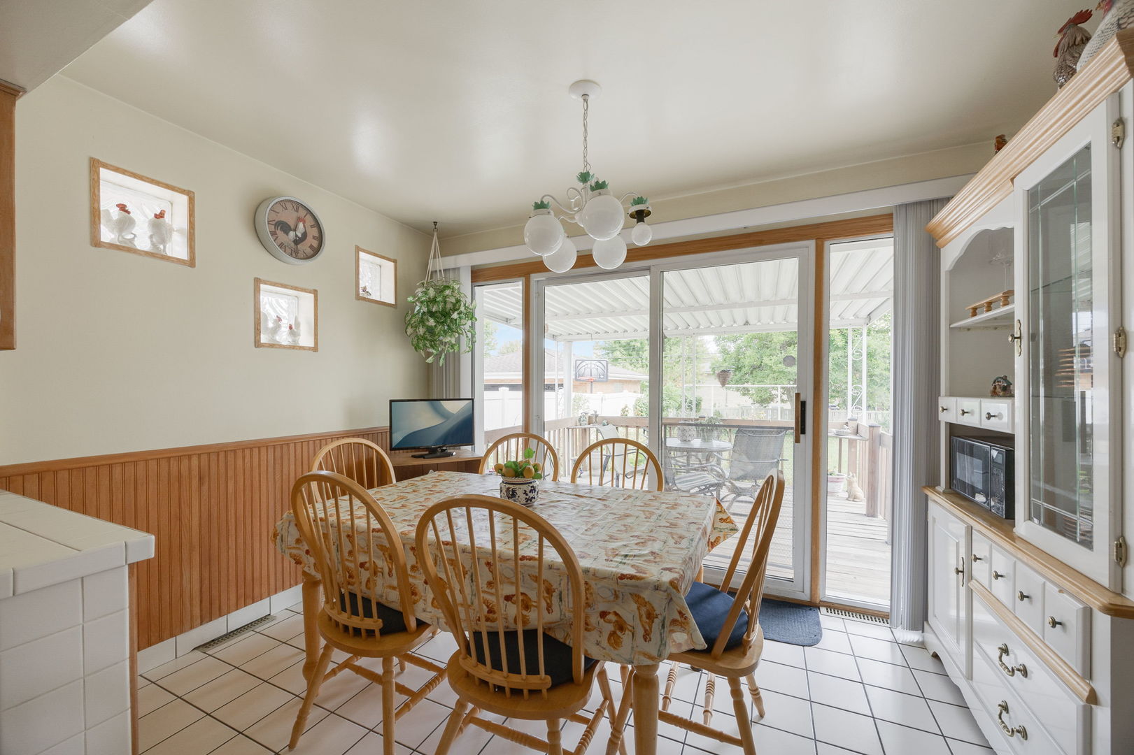 2623 Sunnyside Avenue, Westchester, IL 60154