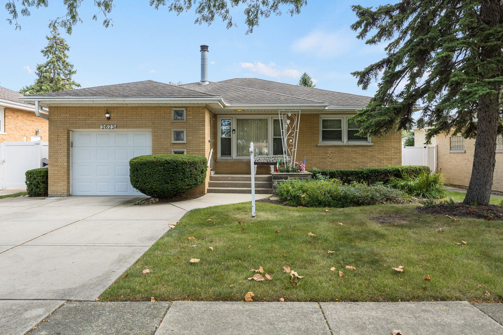 2623 Sunnyside Avenue, Westchester, IL 60154