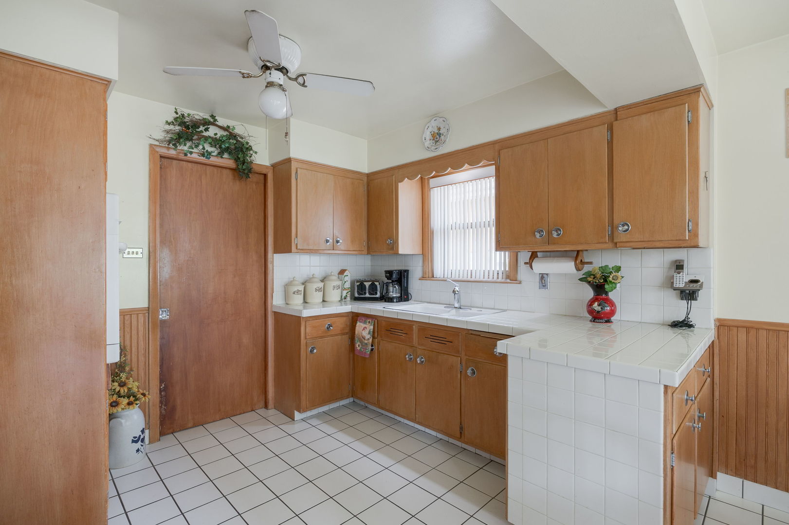 2623 Sunnyside Avenue, Westchester, IL 60154