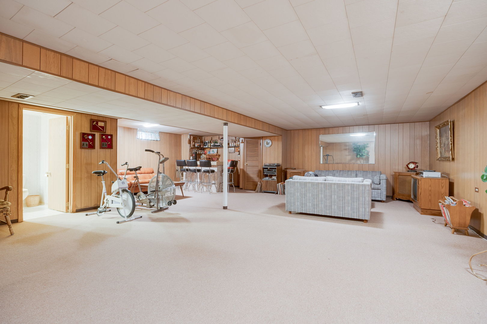 2623 Sunnyside Avenue, Westchester, IL 60154