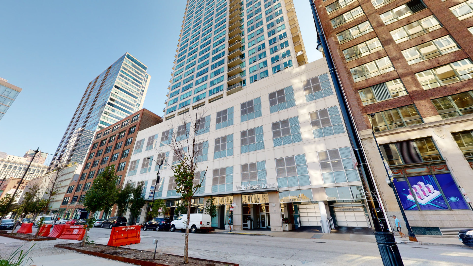 701 S WELLS Street #2402, Chicago, IL 60607