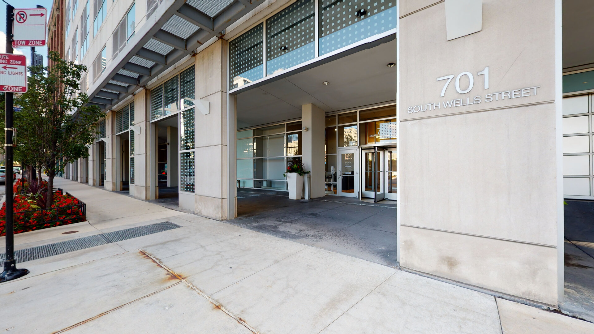 701 S WELLS Street #2402, Chicago, IL 60607