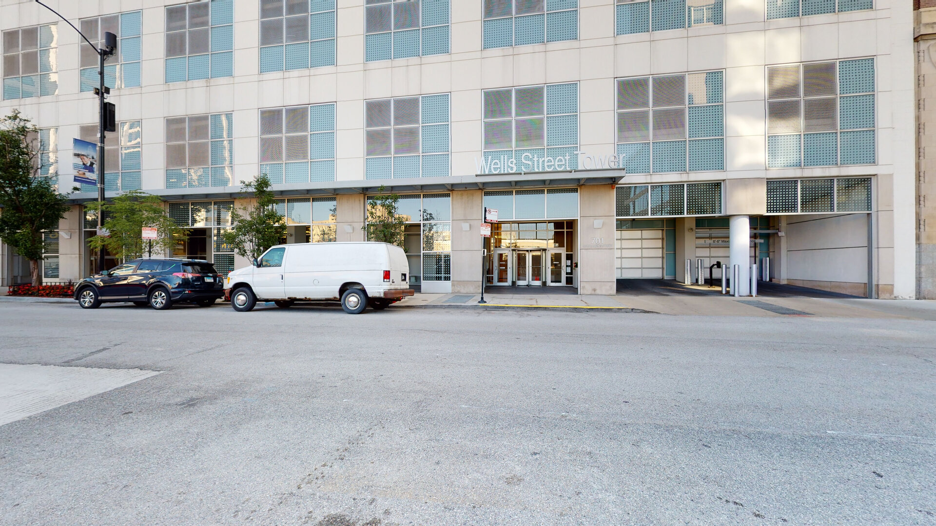 701 S WELLS Street #2402, Chicago, IL 60607