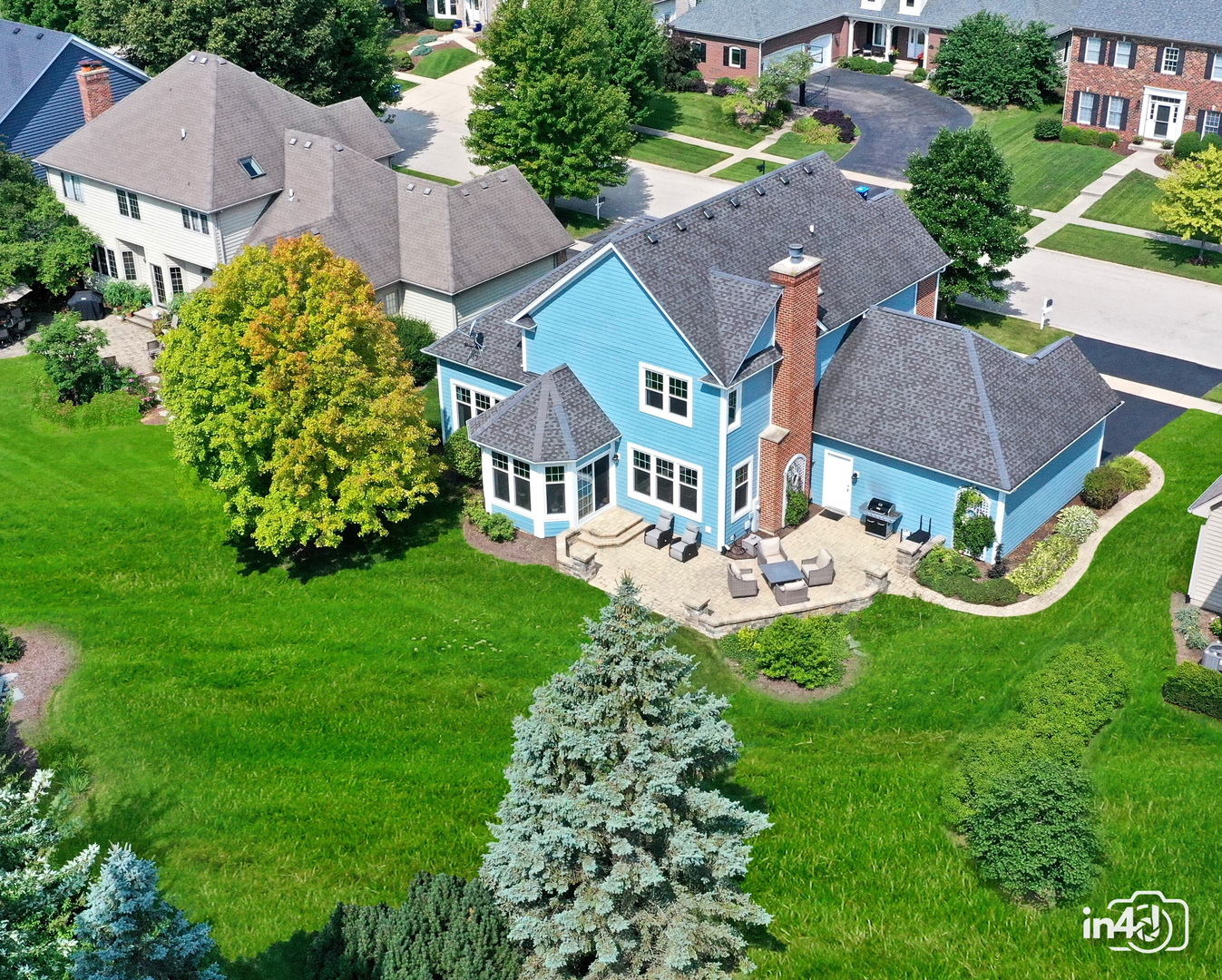 40W139 Jack London Street, St. Charles, IL 60175