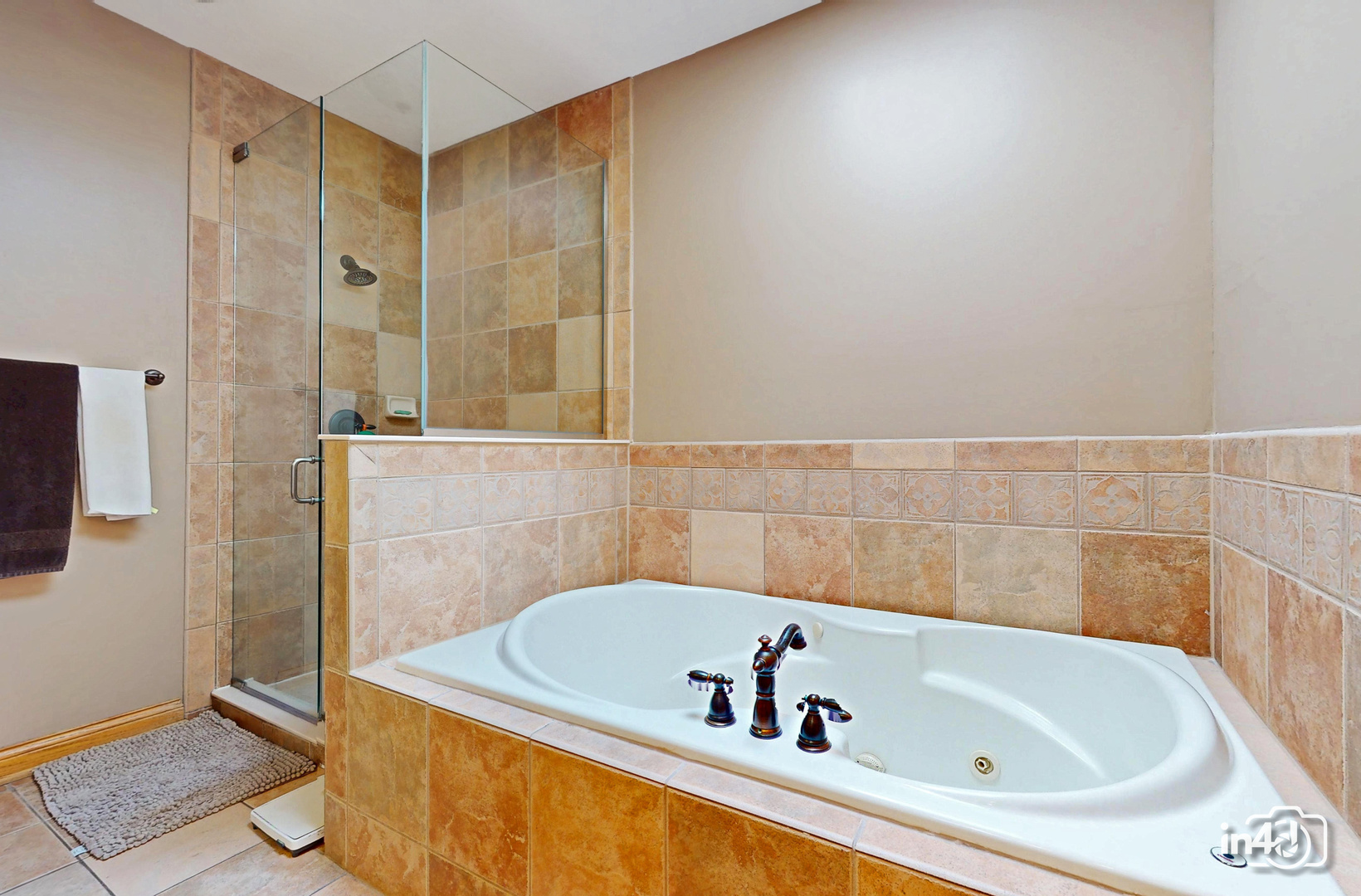 40W139 Jack London Street, St. Charles, IL 60175