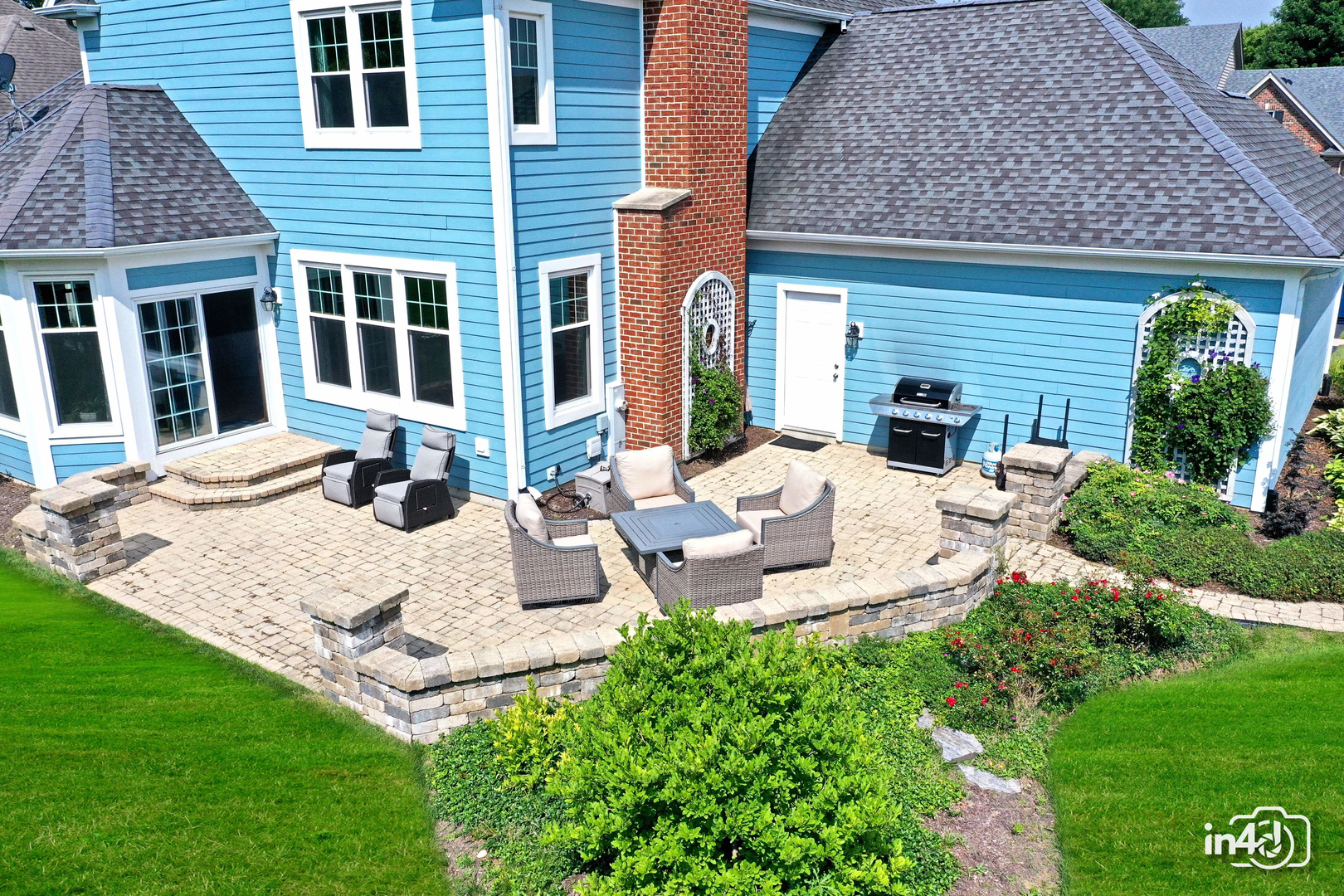 40W139 Jack London Street, St. Charles, IL 60175