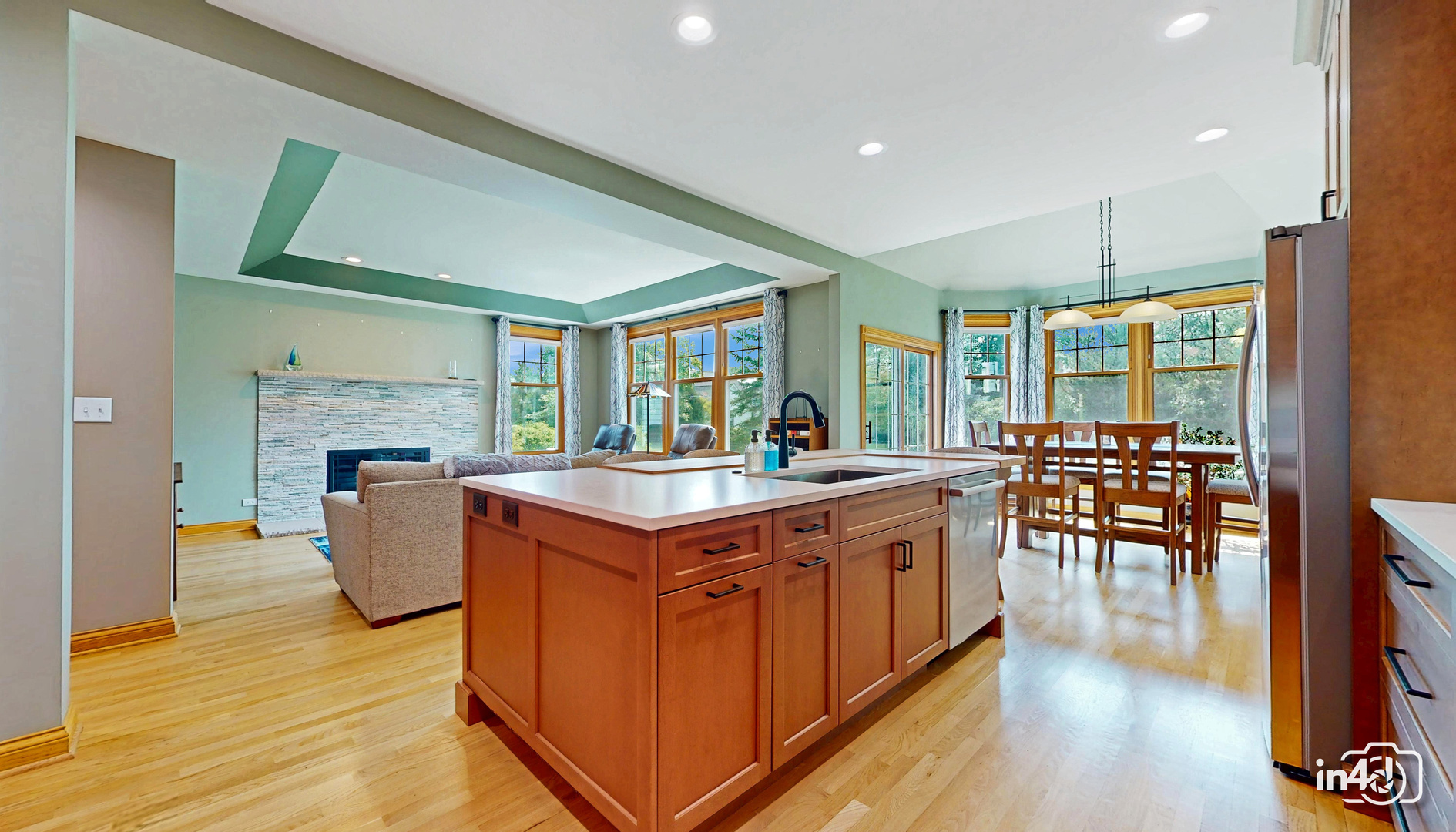 40W139 Jack London Street, St. Charles, IL 60175