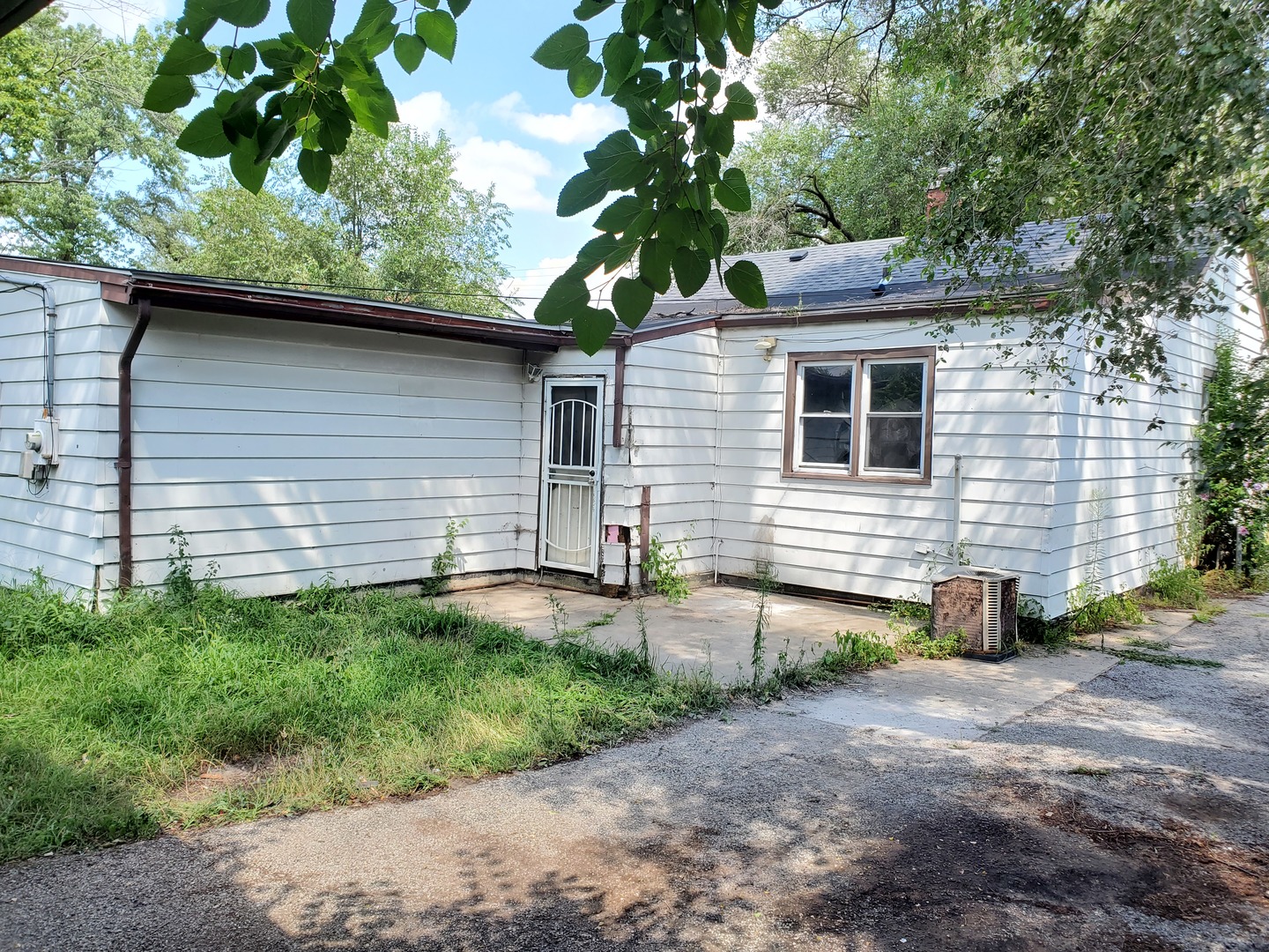 818 Campbell Avenue, Calumet City, IL 60409