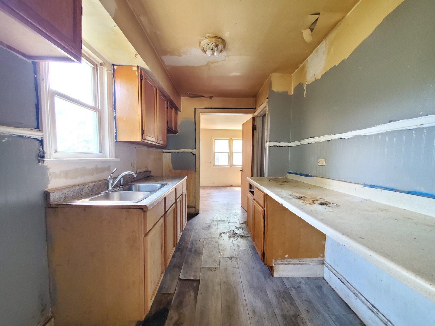 818 Campbell Avenue, Calumet City, IL 60409