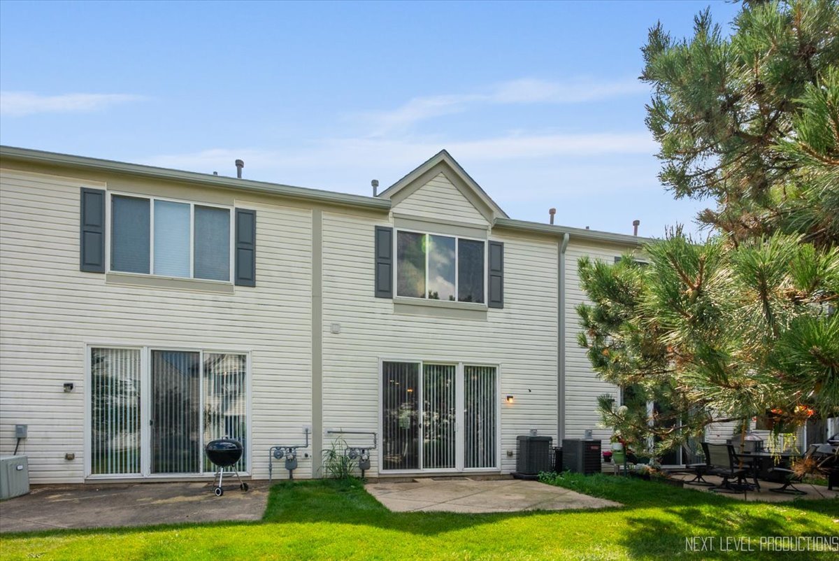 2553 Carrolwood Road #-, Naperville, IL 60540
