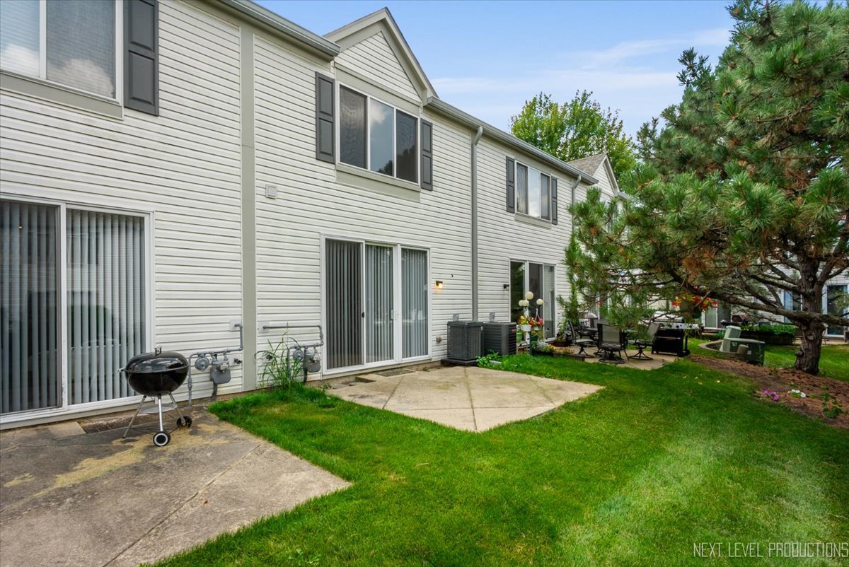 2553 Carrolwood Road #-, Naperville, IL 60540
