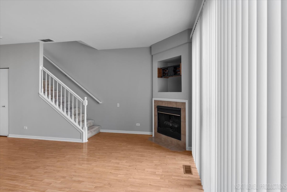 2553 Carrolwood Road #-, Naperville, IL 60540