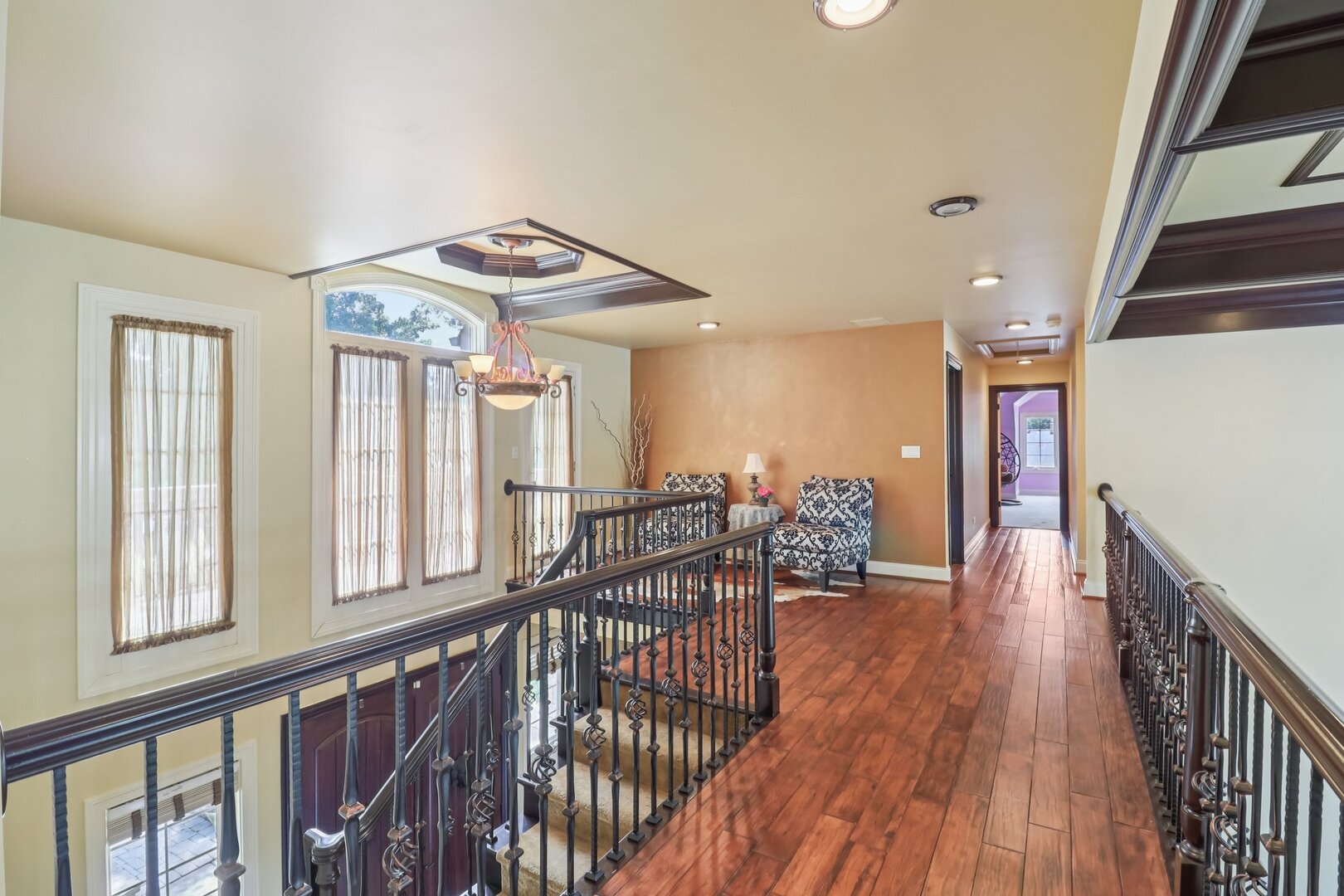 11942 S Oak Park Avenue, Palos Heights, IL 60463
