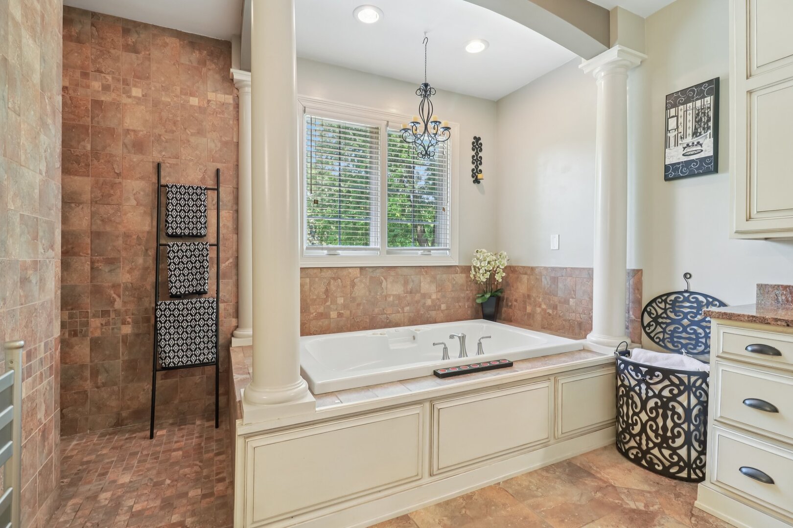 11942 S Oak Park Avenue, Palos Heights, IL 60463