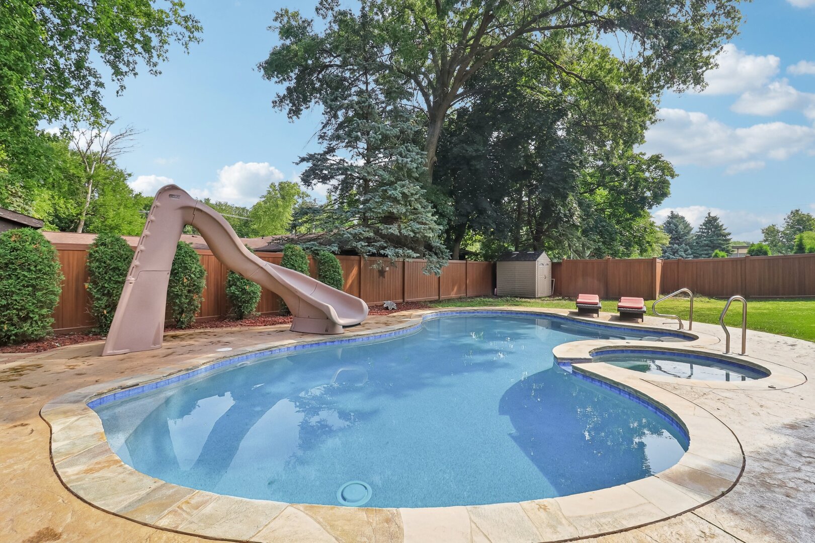 11942 S Oak Park Avenue, Palos Heights, IL 60463