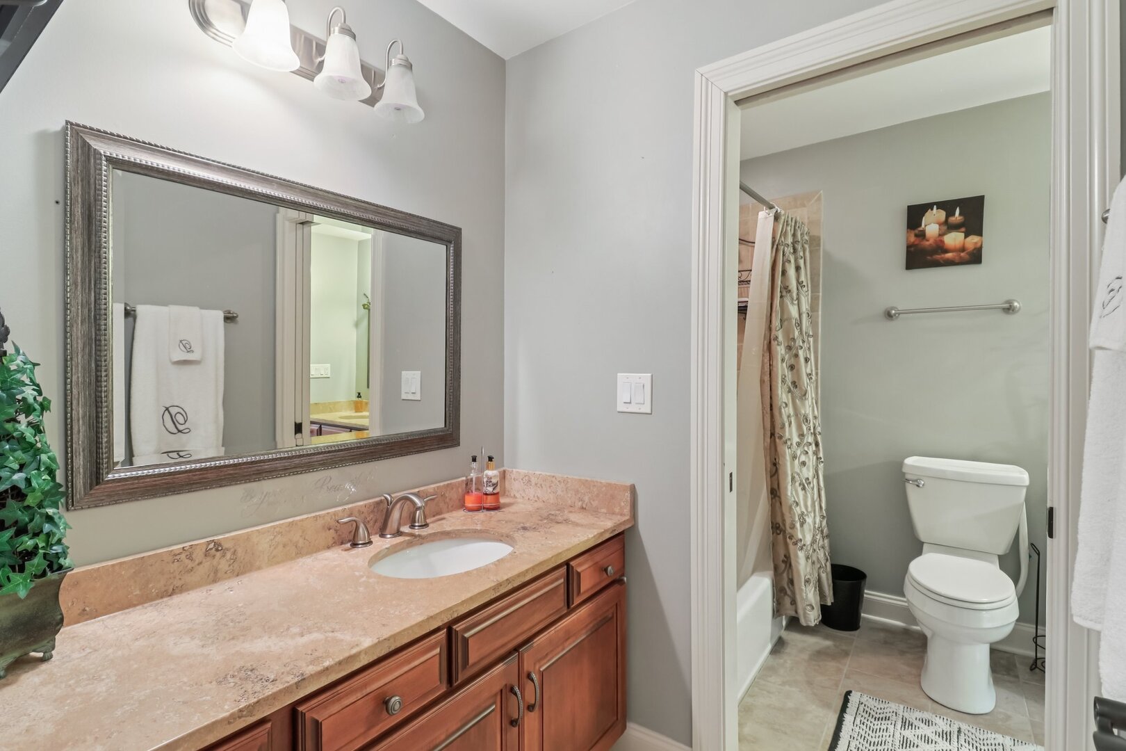 11942 S Oak Park Avenue, Palos Heights, IL 60463