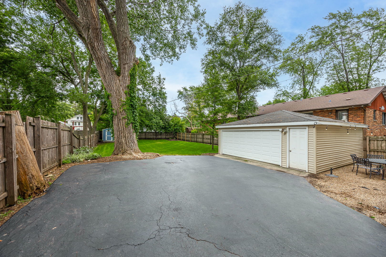 7 Cumnor Road, Westmont, IL 60559