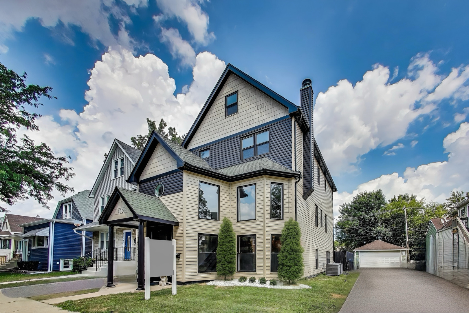 4305 N Mobile Avenue, Chicago, IL 60634